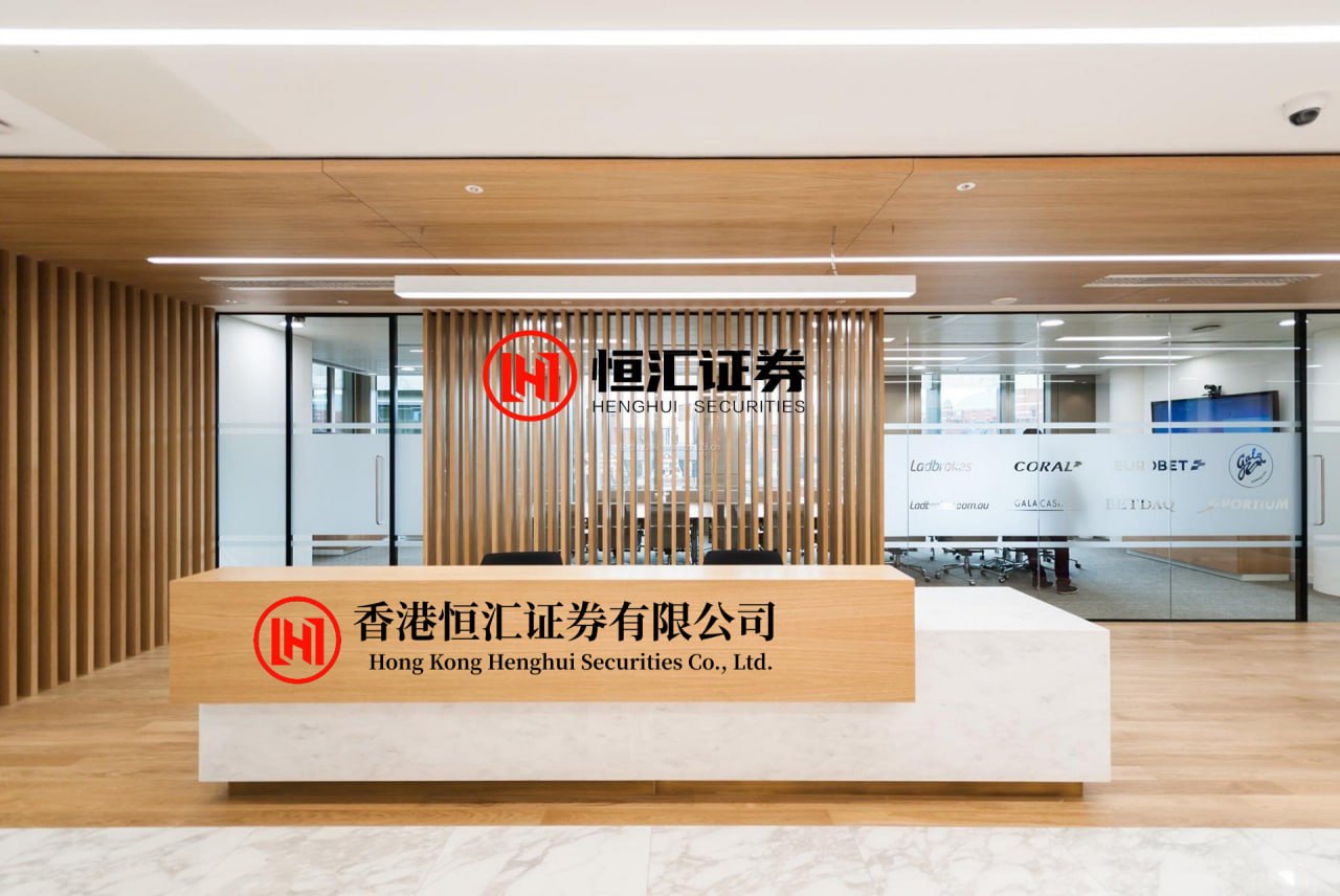 弘益配资 汶川之耻！花光200多亿赈灾款，玩弄多名女下属，竟让母亲捡垃圾_青理东_南江县_生活